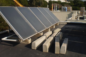 Instalación de Energía Solar Térmica Colegio St. George (Málaga)